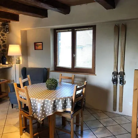 Maison Au Calme Avec Jardin, Cheminee, Wi-fi, Proche Des Volcans D'auvergne - Animaux Acceptes - Fr-1-742-131 Сasa de vacaciones *
