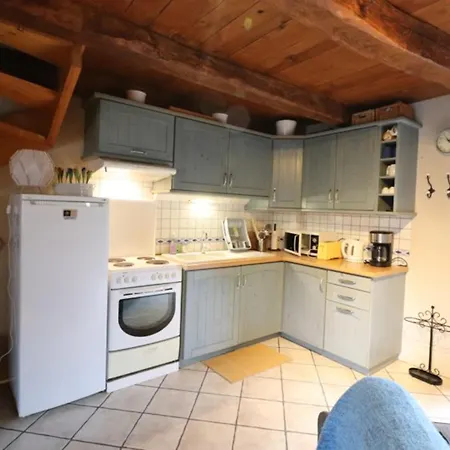 Сasa de vacaciones Maison Au Calme Avec Jardin, Cheminee, Wi-fi, Proche Des Volcans D'auvergne - Animaux Acceptes - Fr-1-742-131 *